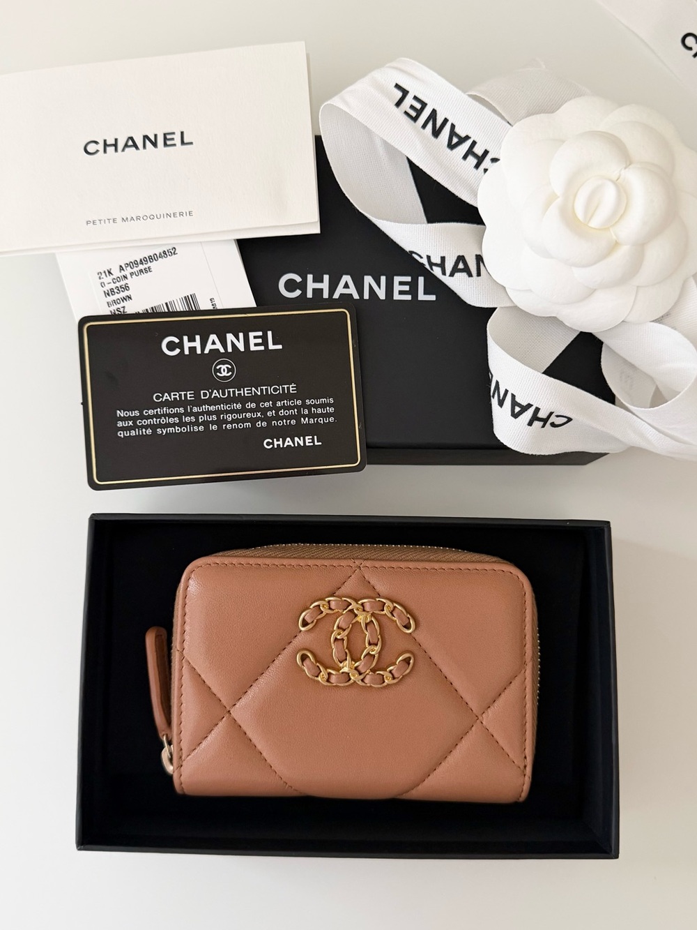 Chanel O-Coin Purse 21K Brown - Picture 13 of 13